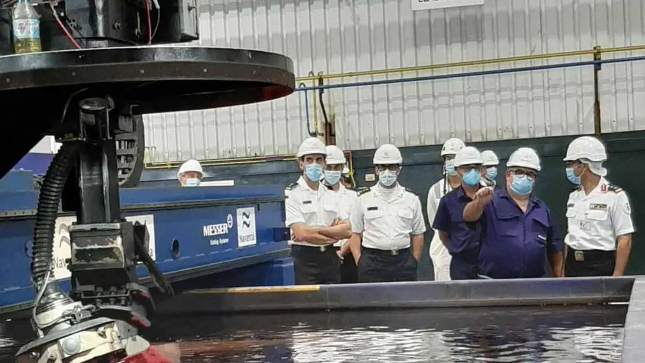 Un corte de chapa en Navantia. - A.I.