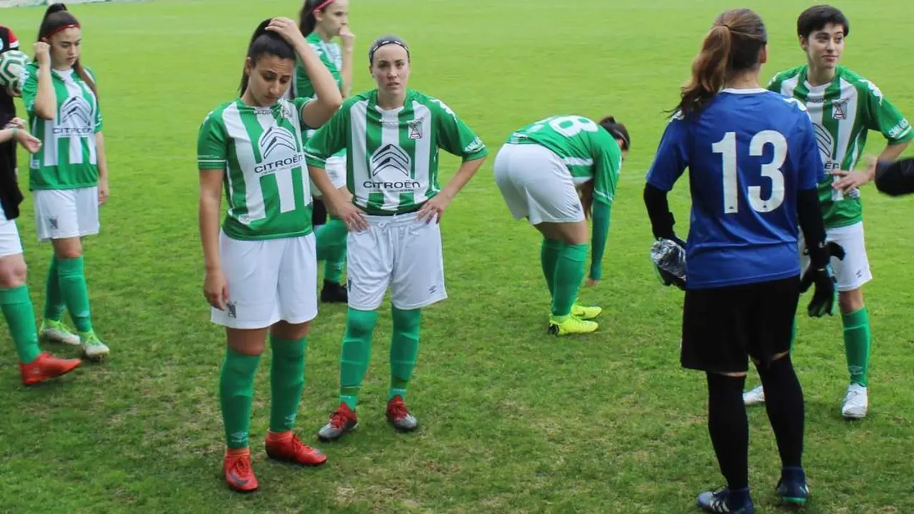 Varias jugadoras del Atl&eacute;tico Sanluque&ntilde;o Femenino - Ra&uacute;l J. Bustillos