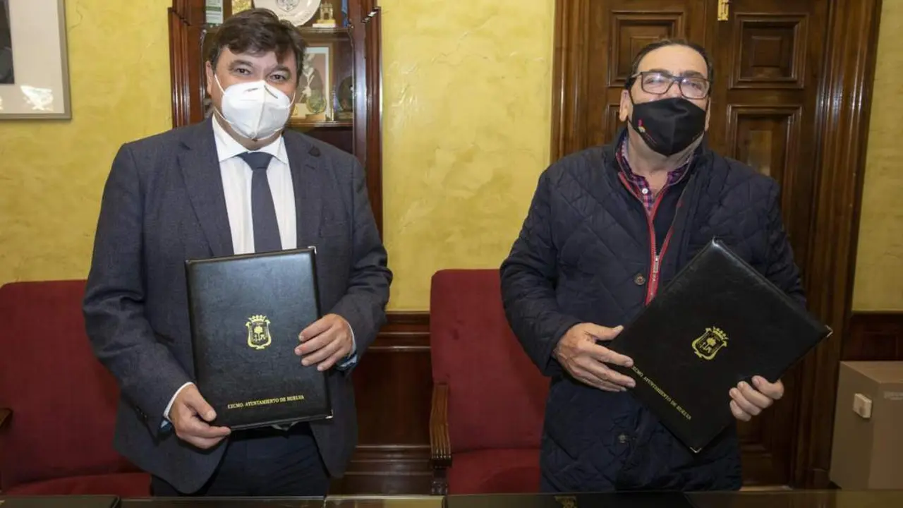 Firma del convenio con la Fopac. - VH