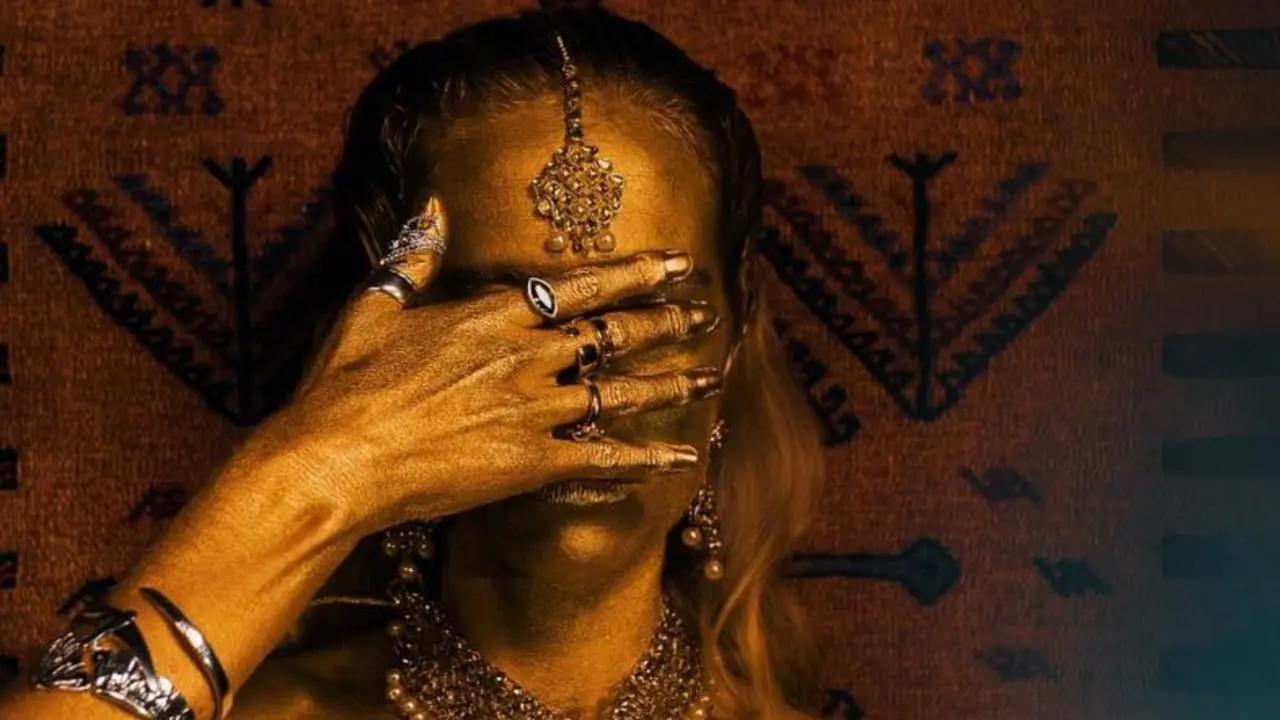 Fotograma del videoclip de 'Qu&iacute;tame'. - A. I.