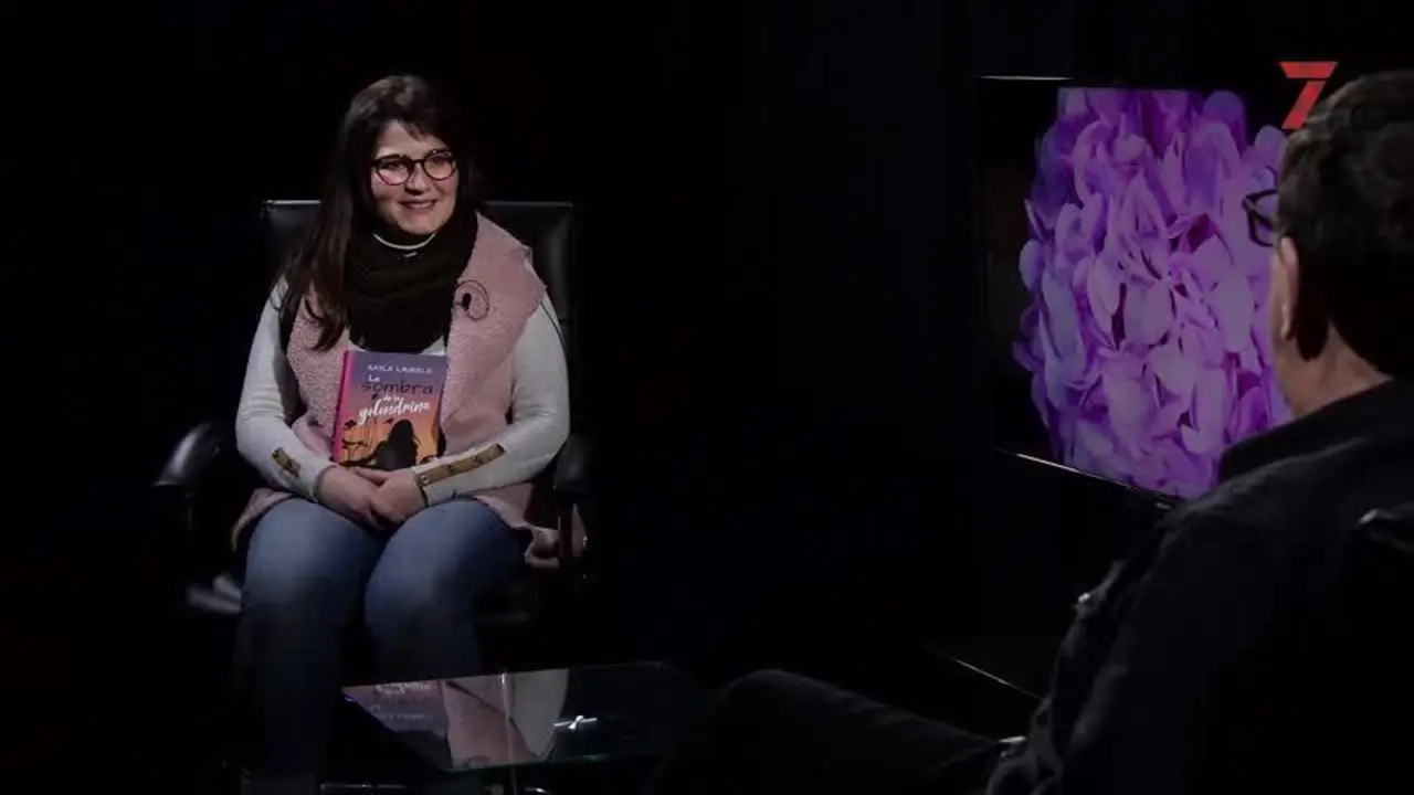 'La sombra de la golondrina', la tercera novela de Kayla Laurens, o de Isabel Mar&iacute;a Vela