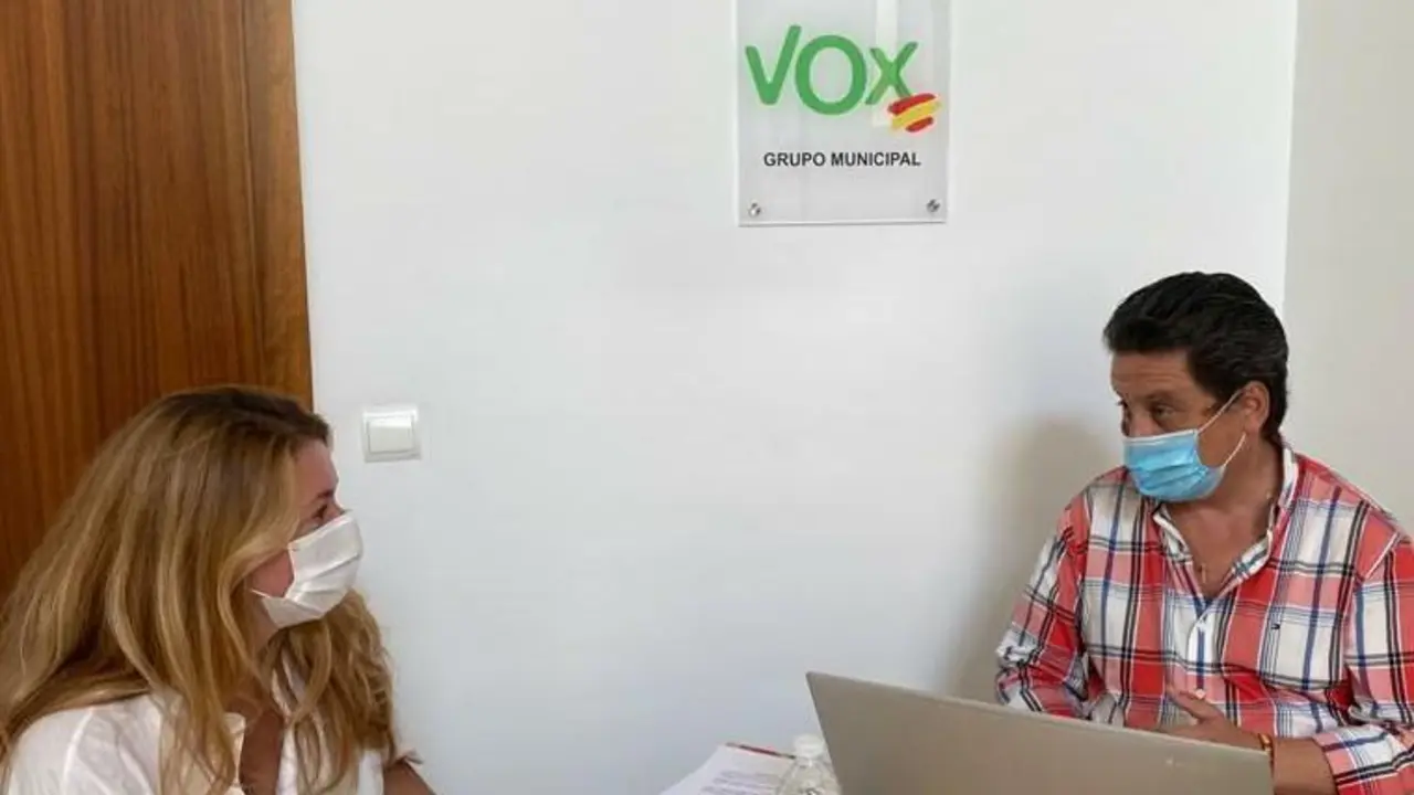 Leocadia Benavente y Juan Carlos Sanz. - Viva