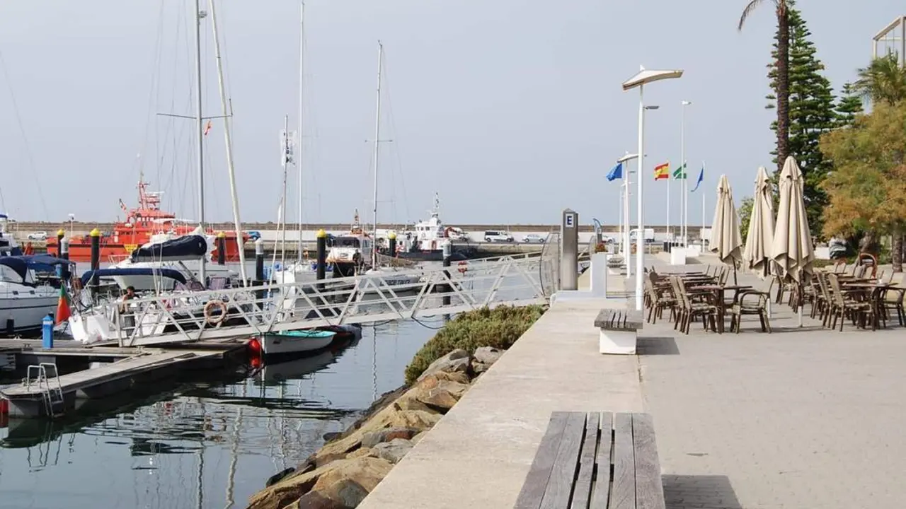Puerto deportivo de Mazag&oacute;n. - VH