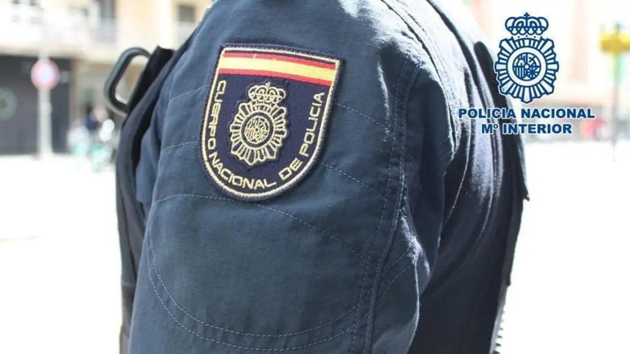 Agente de la Polic&iacute;a Nacional. - EP