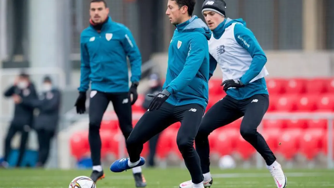El Athletic aprovecha aplazamiento ante el Atl&eacute;tico para entrenar en Lezama. - EFE