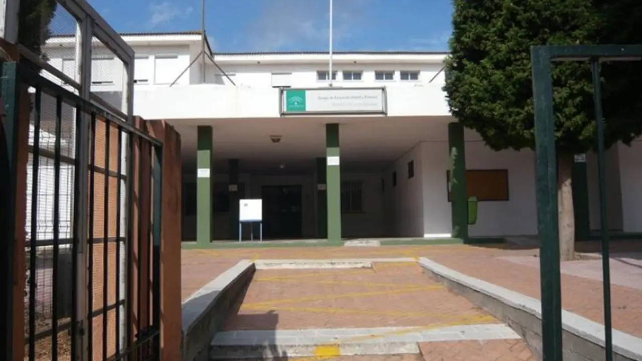 Un colegio barre&ntilde;o. - PSOE Los Barrios