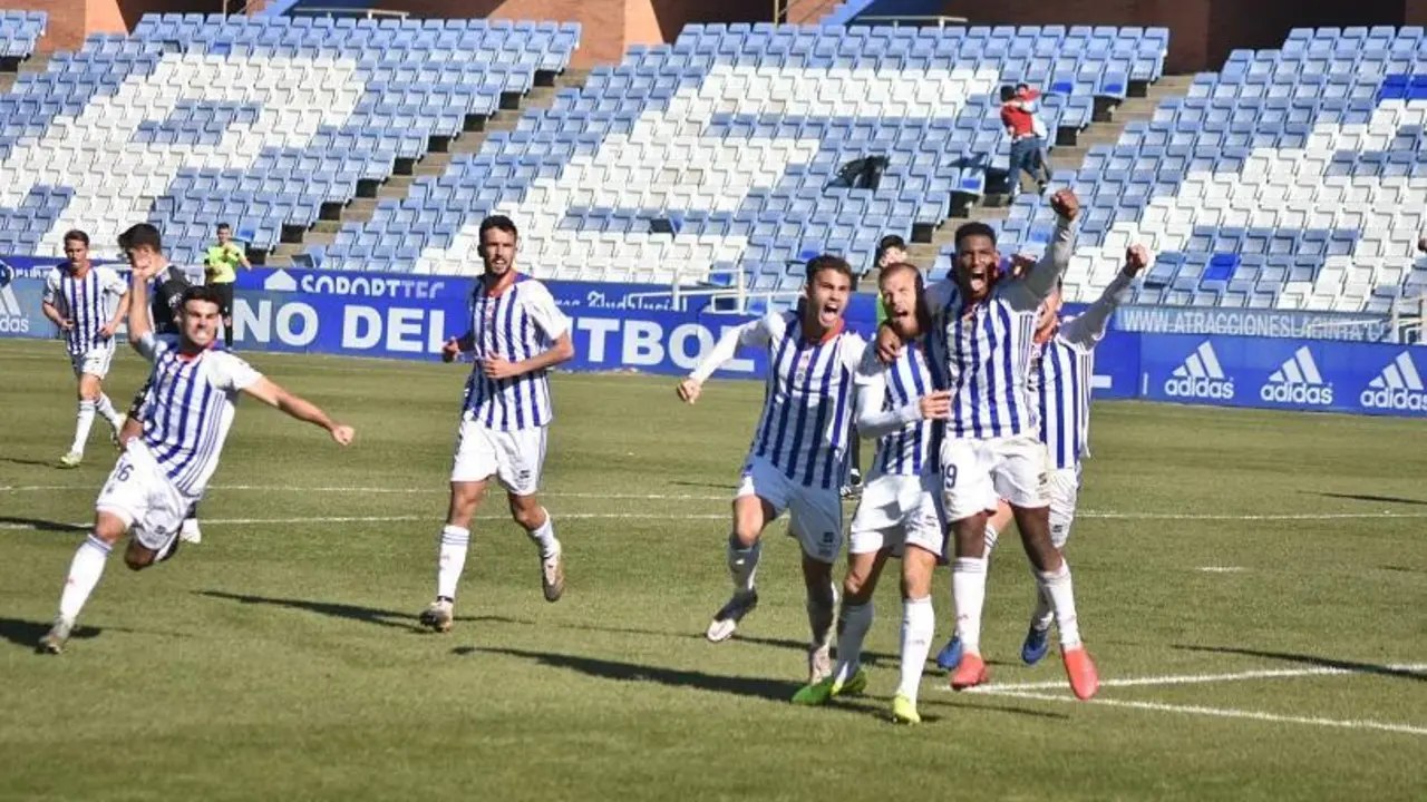 Celebraci&oacute;n del gol de la victoria. - TENOR