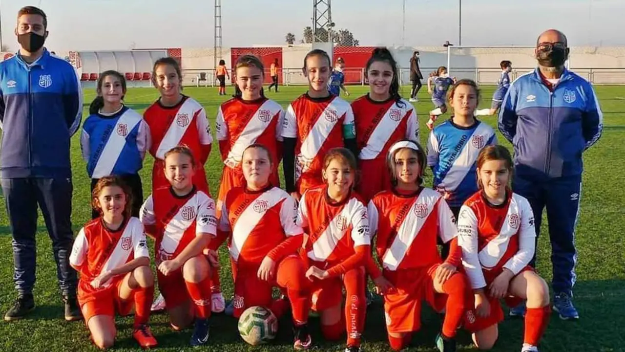 Alineaci&oacute;n hist&oacute;rica de la UD Algaida, la del equipo alev&iacute;n femenino ante el Guadalcac&iacute;n - UDA