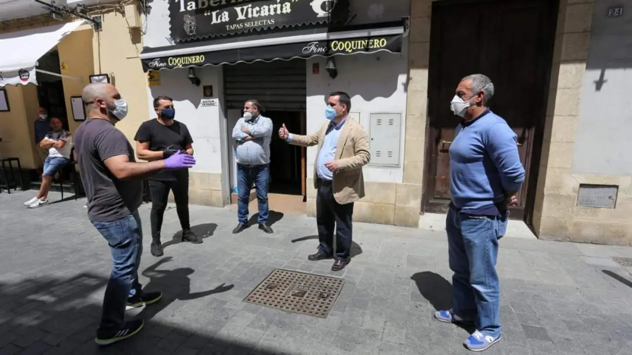 Mart&iacute;nez en el centro portuense. - Viva