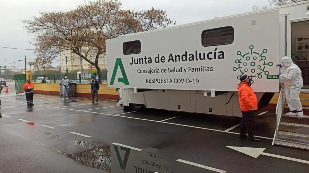 Unidad m&oacute;vil para cribados (archivo). - Junta de Andaluc&iacute;a