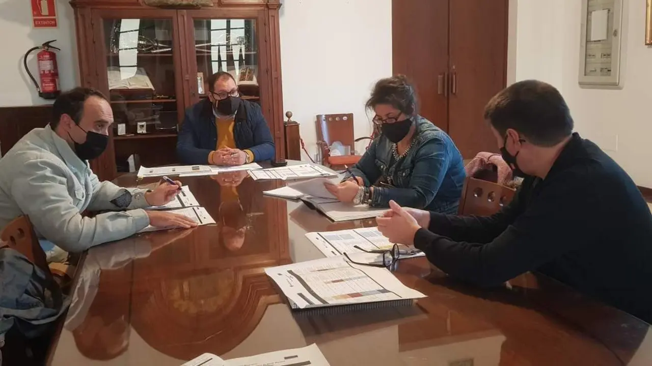 REUNI&Oacute;N BELLO CON REVIVE EL PUERTO - Viva