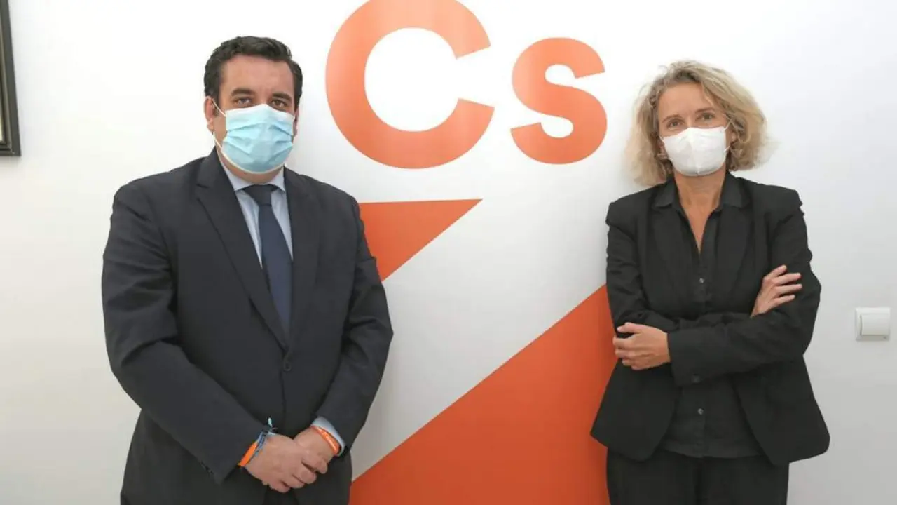 Curro Mart&iacute;nez y Lola Campos. - Viva