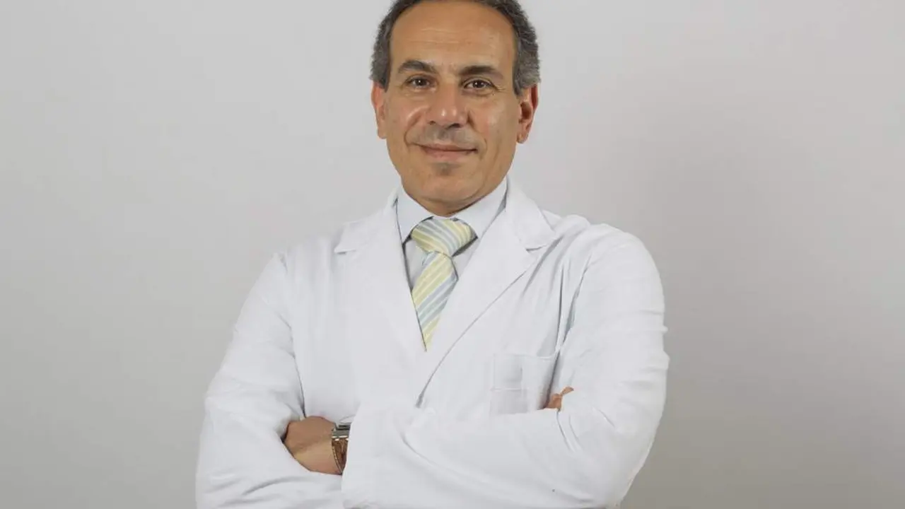 El doctor Nabil Ragai. - Quir&oacute;n