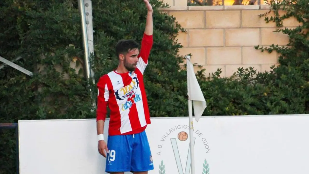Dani del Moral se enfrent&oacute; a un Primera Divisi&oacute;n - CDA Navalcarnero