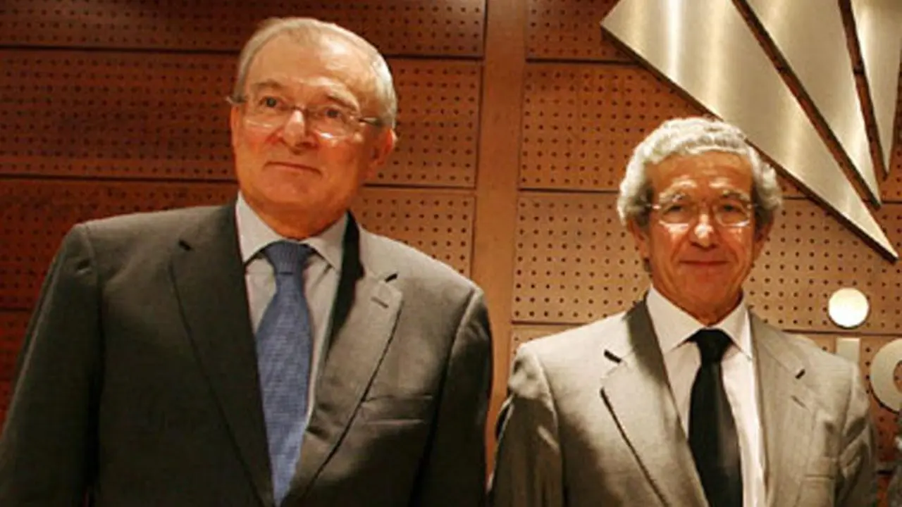 El presidente de Unicaja, Manuel Azuaga, y el de Fundaci&oacute;n Unicaja, Braulio Medel. - Archivo