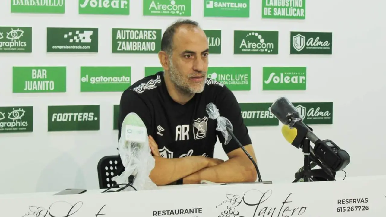 Romerito conf&iacute;a reaccione en el partido ante la Balona - Ra&uacute;l J. Bustillos