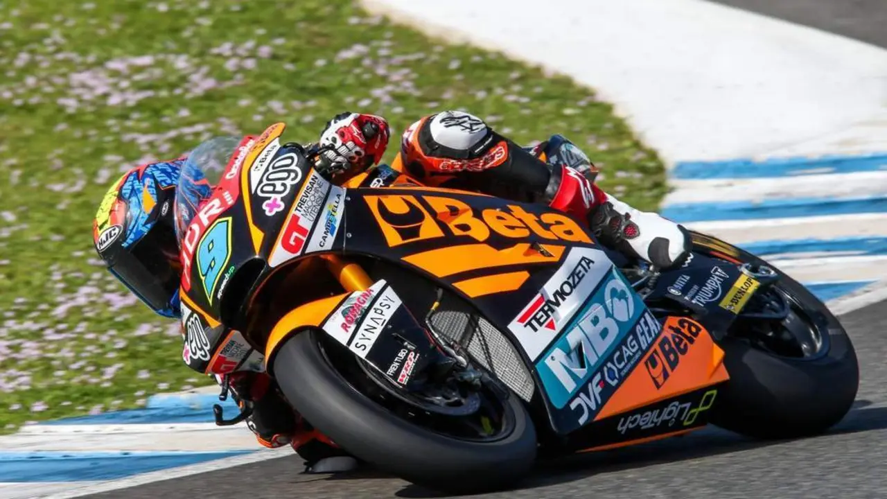 Jorge Navarro, rodando en el Circuito de Jerez en Moto2 - Circuito de Jerez