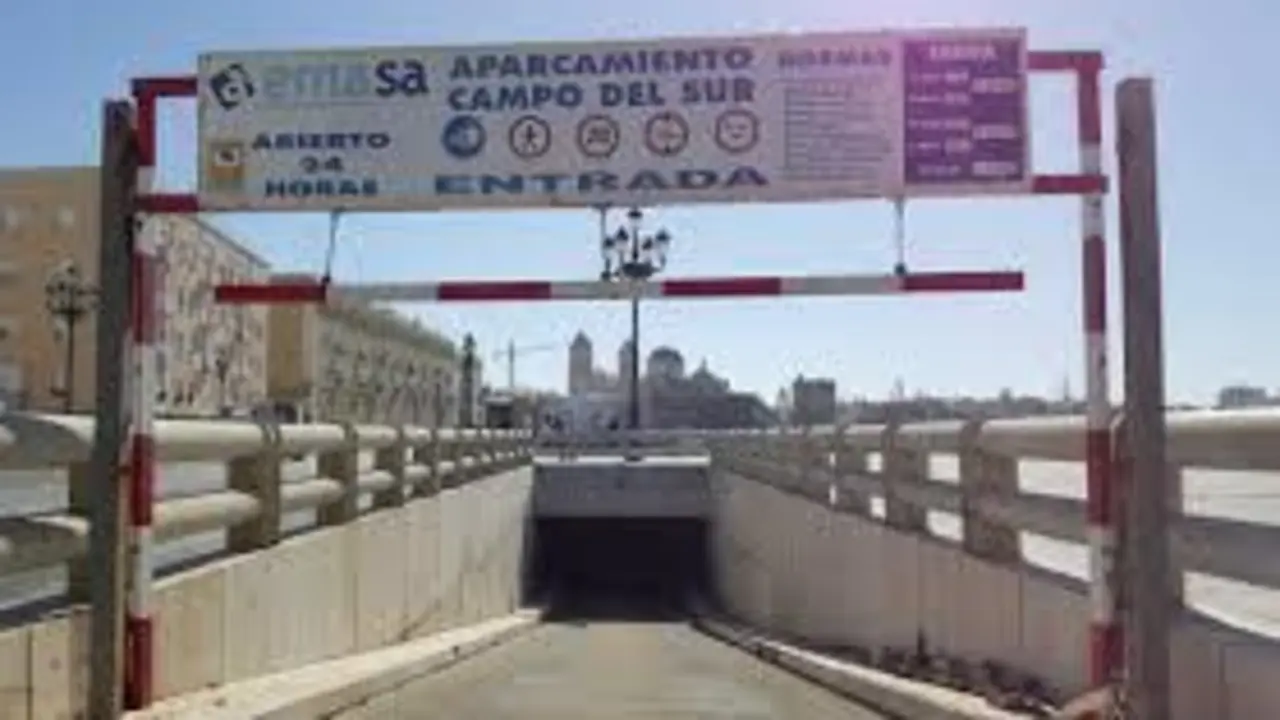 Uno de los aparcamientos de Emasa - Emasa