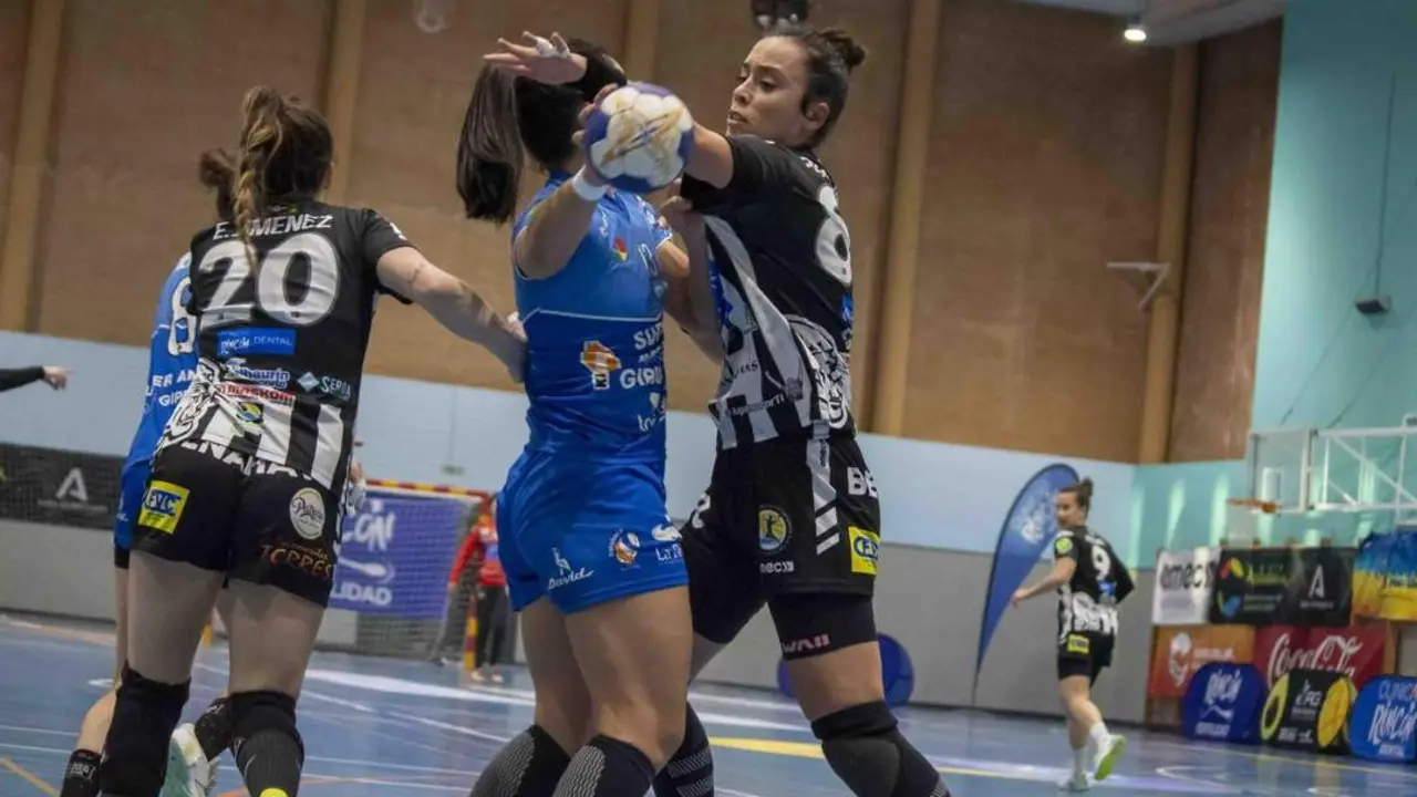 Derrotya en casa. -  RF M&aacute;laga/J. Montoro