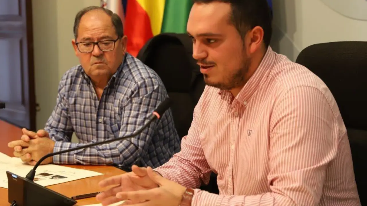 Jes&uacute;s Alba, en una rueda de prensa.  - jerez.es