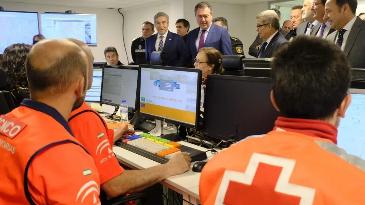 Imagen de archivo de Espadas en el Cecop. - Ayto