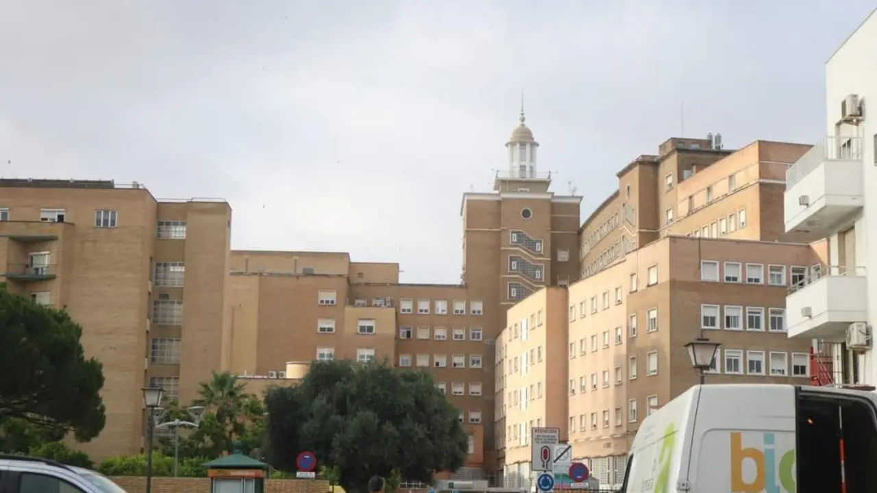 Hospital Virgen del Roc&iacute;o.  - EP