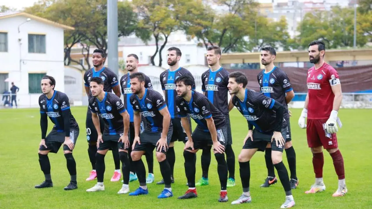 Once del Xerez DFC en La Juventud, donde consigui&oacute; ser el m&aacute;s goleador y menos goleado. - Cristo Garc&iacute;a
