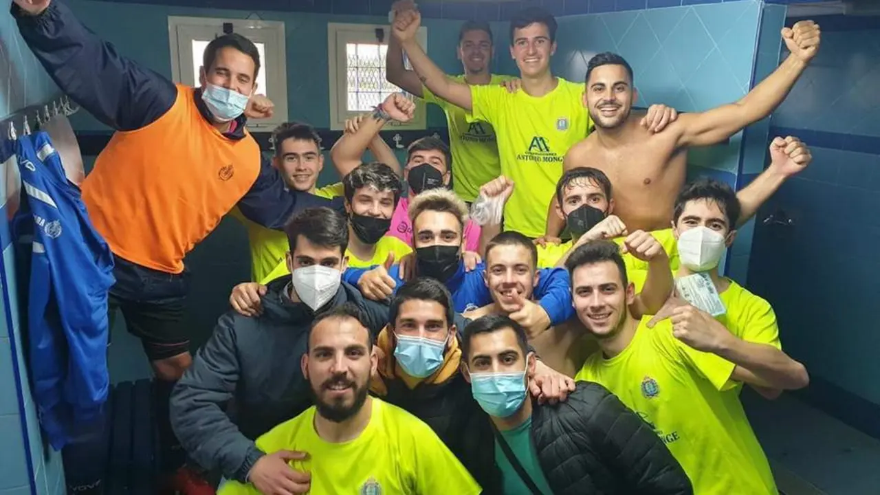 Los 'divinos' celebran el sufrido triunfo con una gran alegr&iacute;a - Jes&uacute;s L&oacute;pez