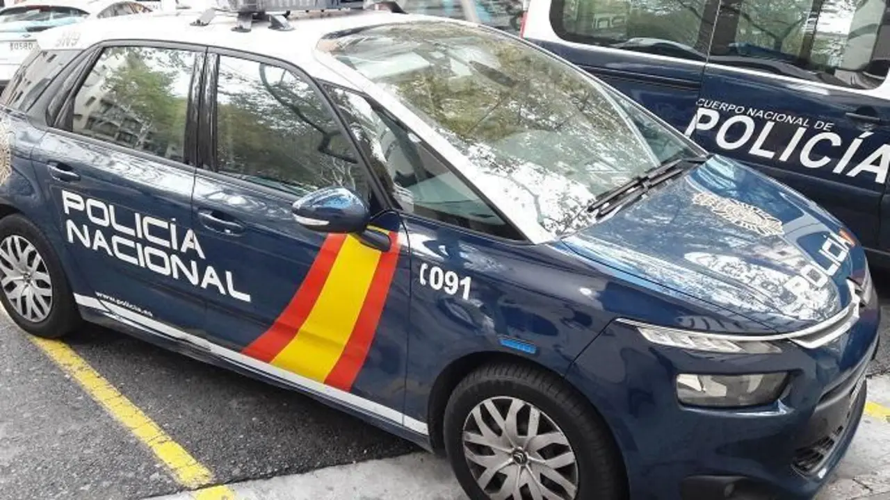 Veh&iacute;culos de la Polic&iacute;a Nacional. - Polic&iacute;a Nacional