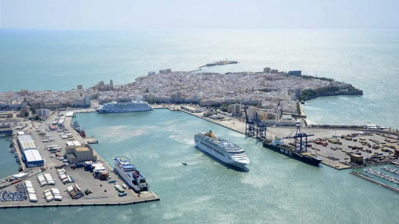 Puerto de C&aacute;diz. - APBC.