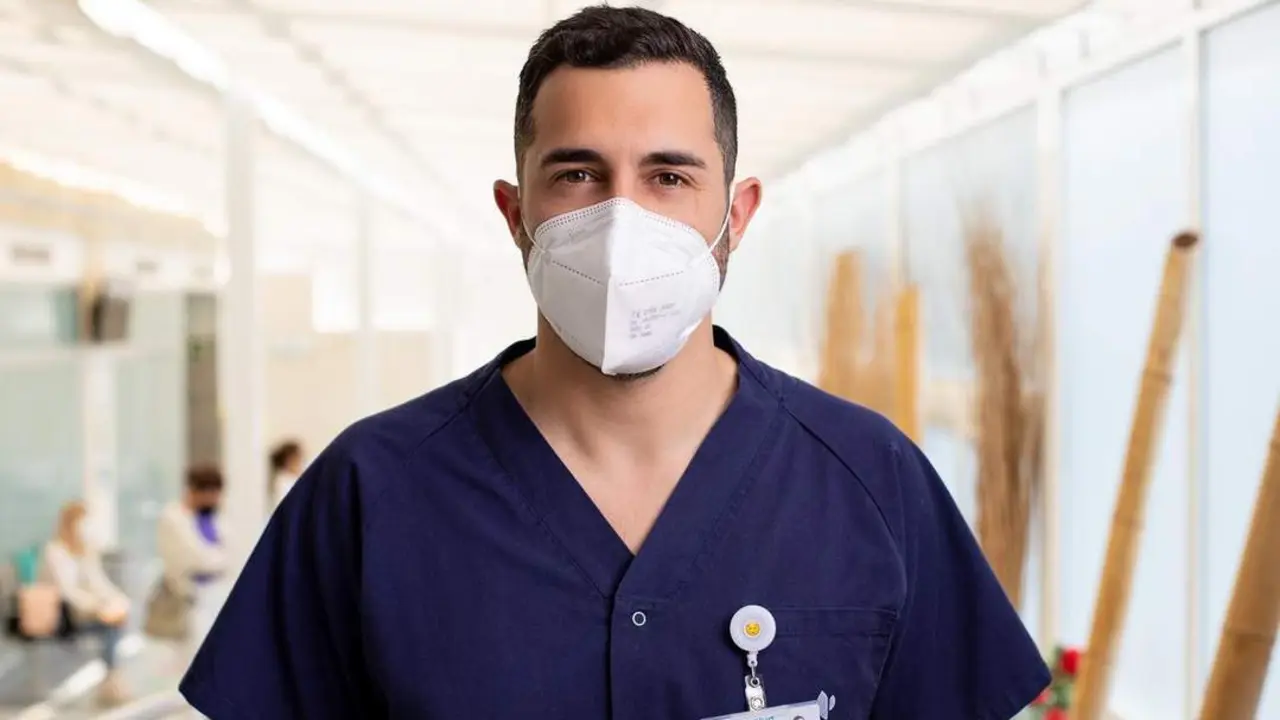 Pablo Navarro V&iacute;lchez.  - Qir&oacute;nsalud Marbella