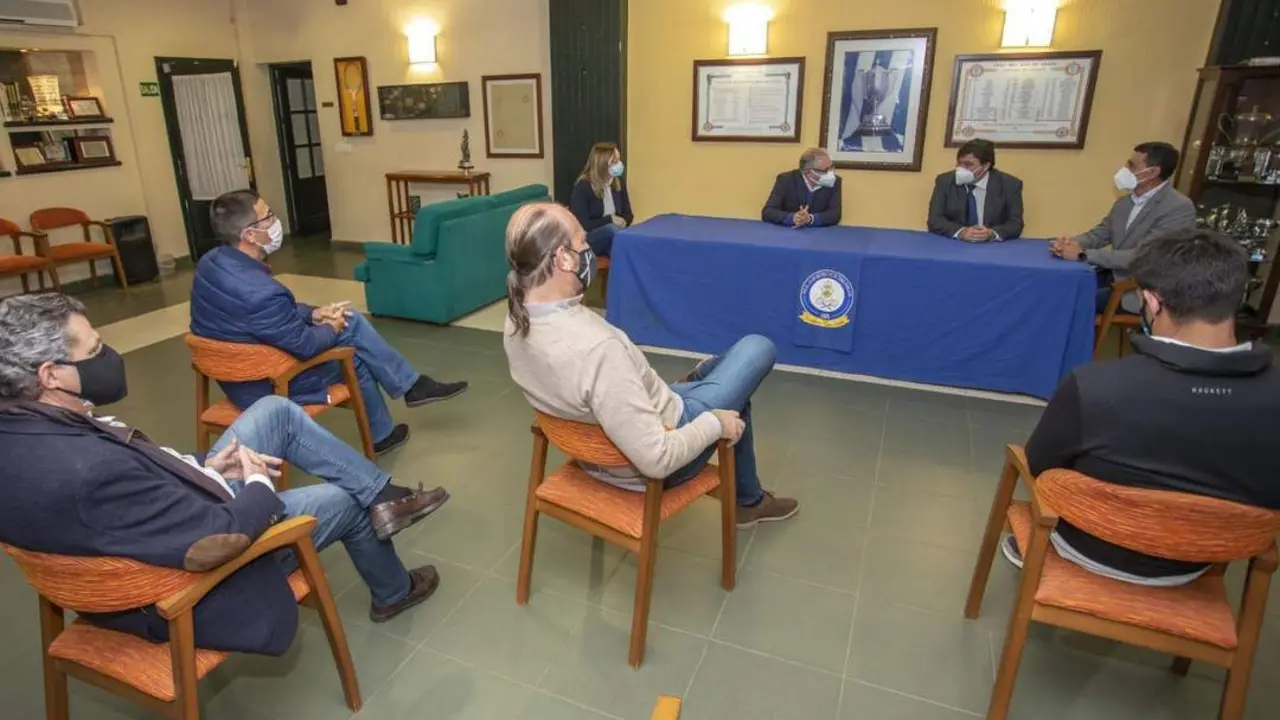 Reuni&oacute;n para organizar la Copa del Rey de Tenis. - VH