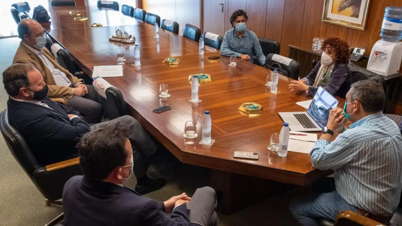 Reuni&oacute;n con la Caja Rural. - VH