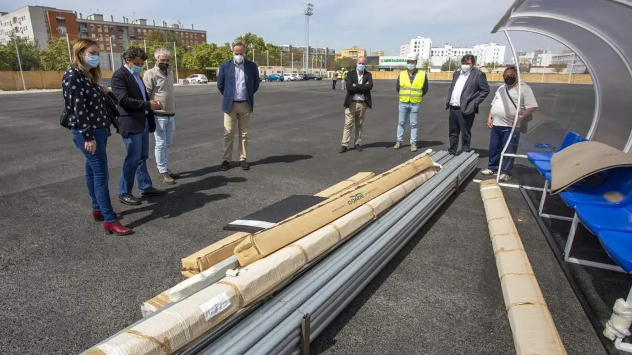 Visita a las obras del campo de f&uacute;tbol de El Torrej&oacute;n. - VH
