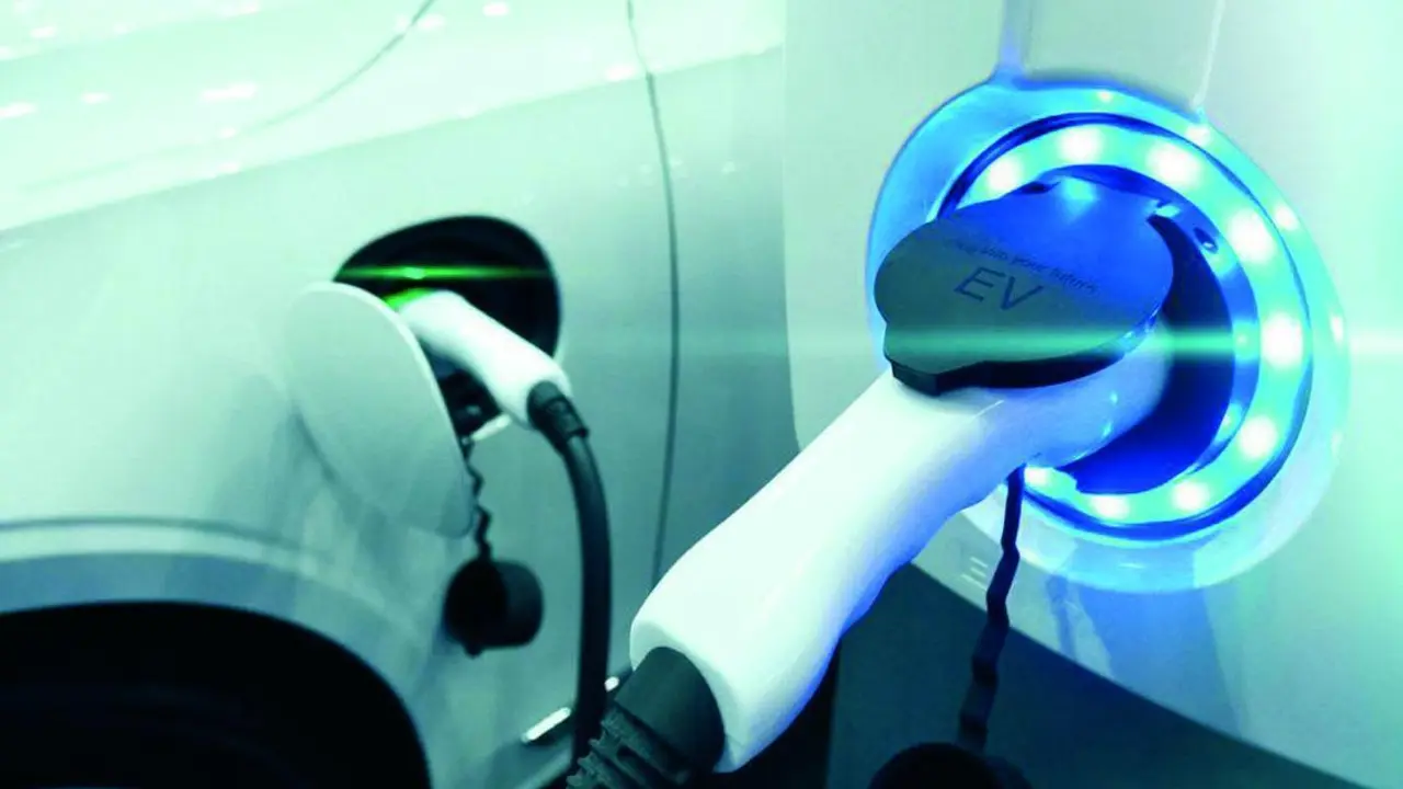 Veh&iacute;culo el&eacute;ctrico. - A. I.