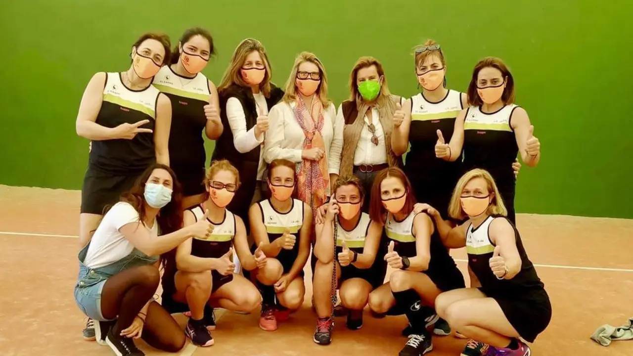 El equipo femenino del Club de Padel La Jara ha rendido a un gran nivel - CPLJ