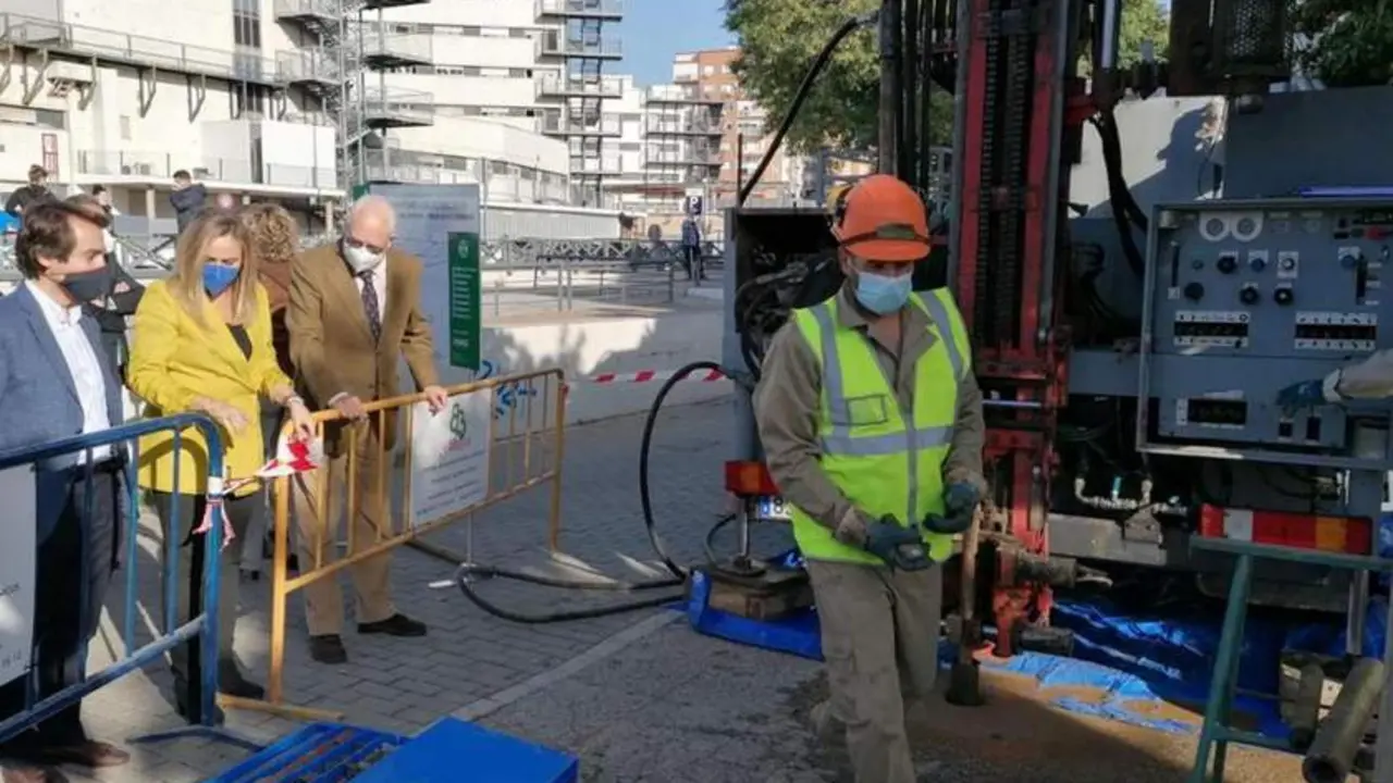 La campa&ntilde;a de sondeos del tramo norte de la l&iacute;nea 3 empez&oacute; en el Hospital Macarena.  - Junta