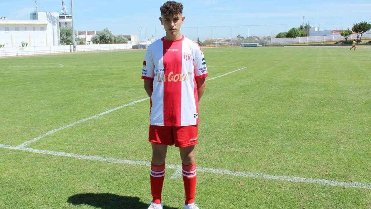 El cadete Pablo Vargas debut&oacute; en el primer equipo de la Juventud Sanluque&ntilde;a - Ra&uacute;l J. Bustillos