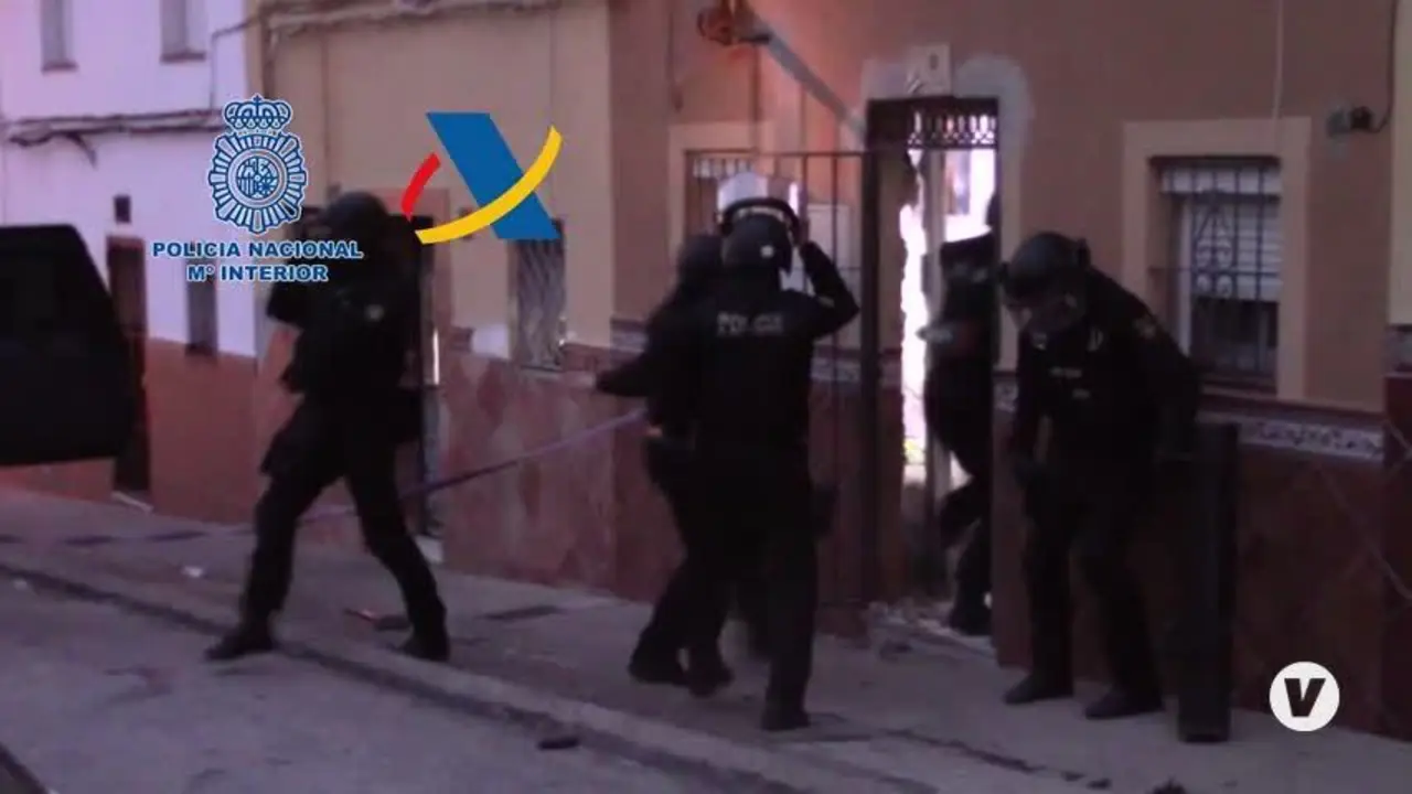 La banda de 'el Rubio' efectuaba alijos casi a diario en Algeciras empleando a menores