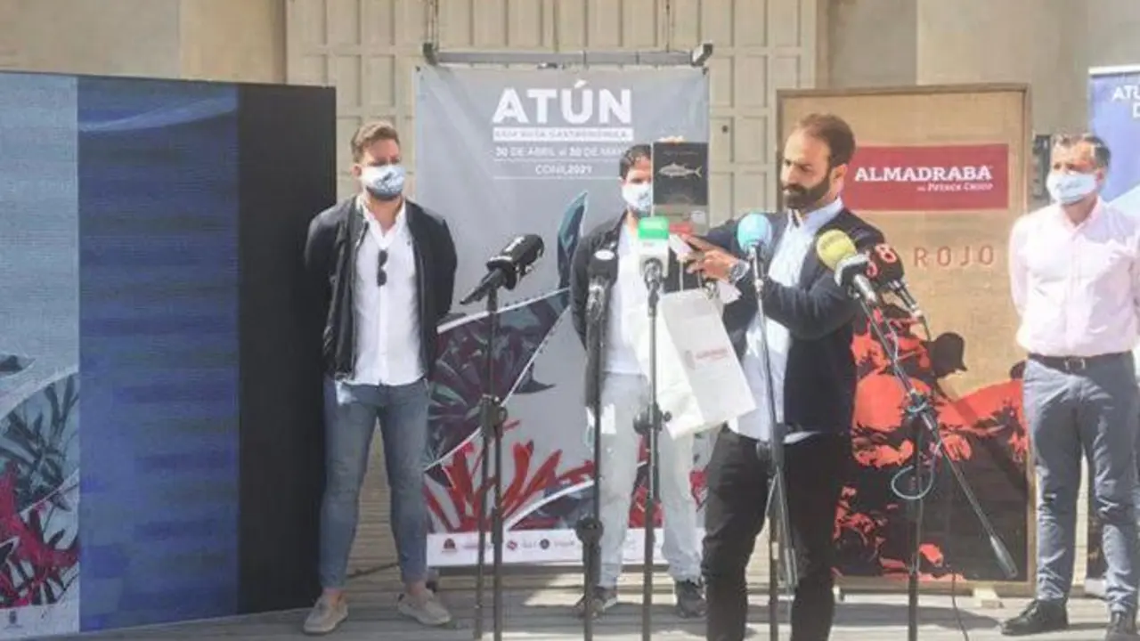 Presentaci&oacute;n de la campa&ntilde;a. - Petaca Chico