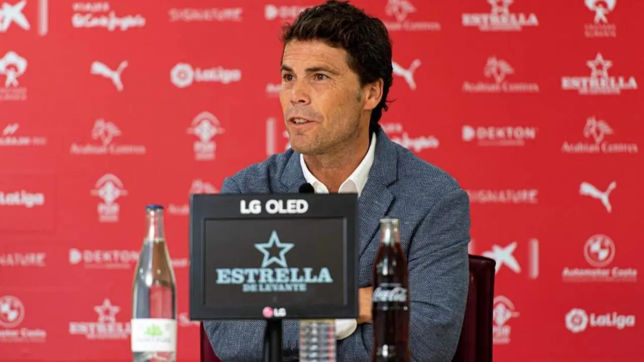 Joan Francesc Ferrer Sicilia 'Rubi', entrenador del Almer&iacute;a. - EFE