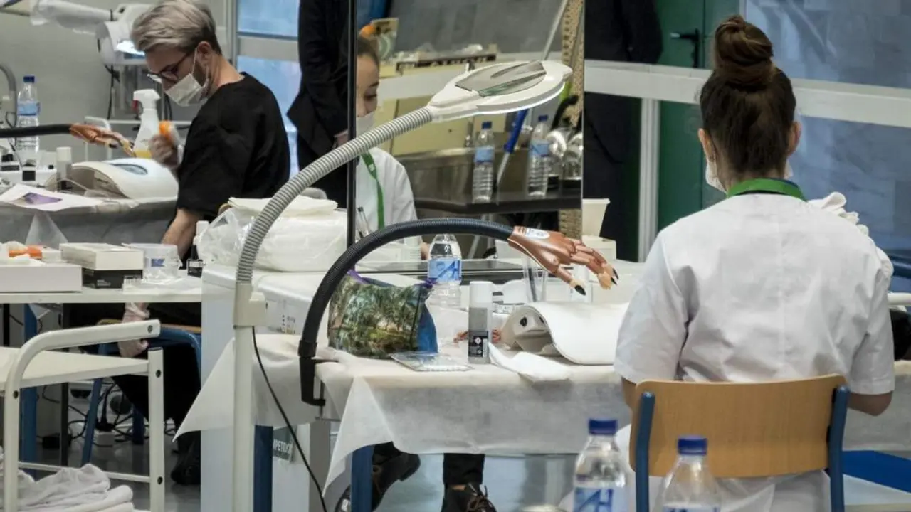 Estudiante participante en la Andaluc&iacute;aSkills. - EFE