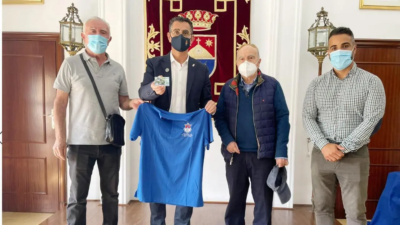 Presentaci&oacute;n de la nueva Junta Directa al alcalde. - A.I.