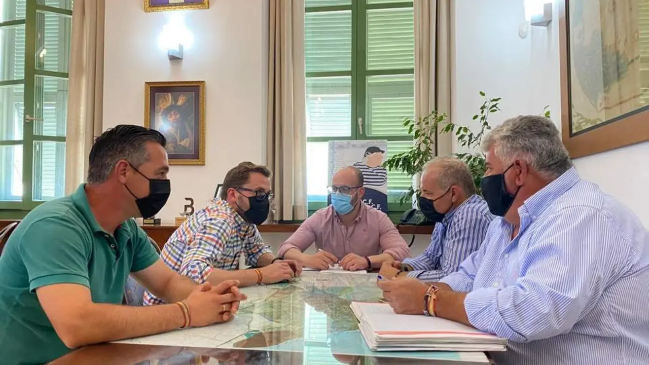 asamblea taurina de cadiz. - viva