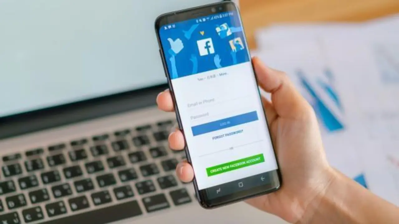 Facebook. - AI