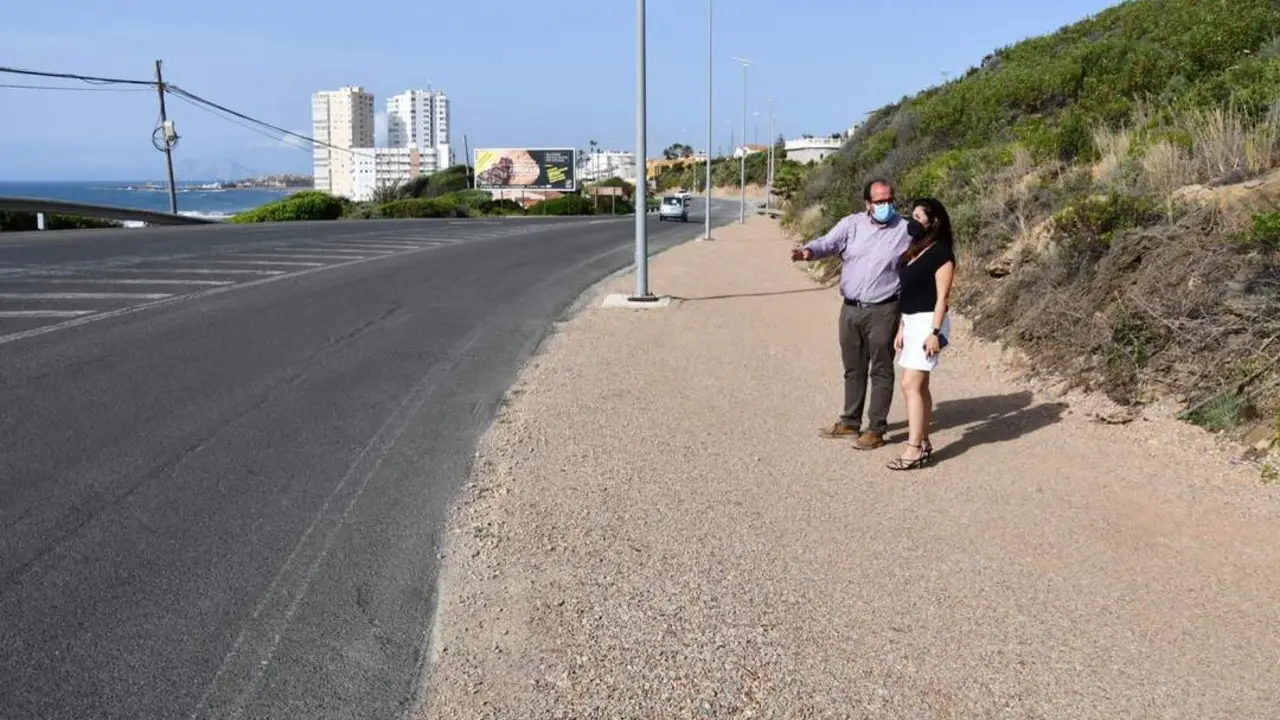 Aparcamientos en Torreguadiaro. - A. I.