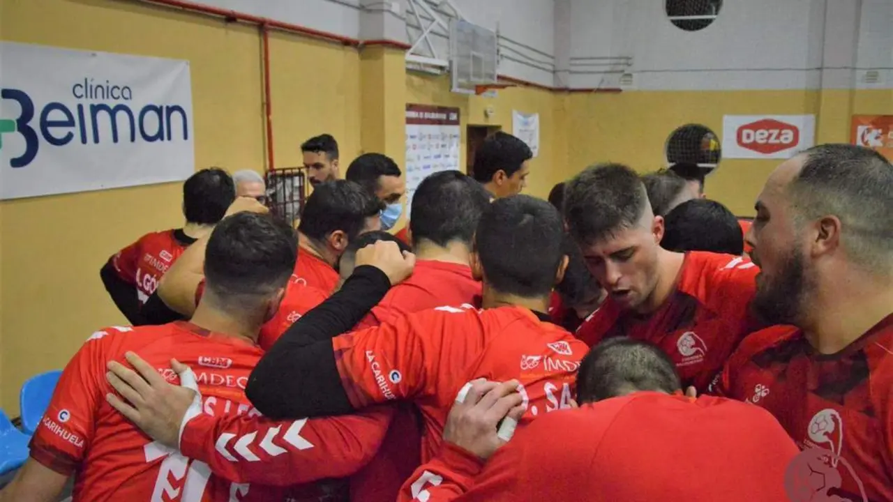 Los jugadores del Cajasur durante un partido - | C&oacute;rdoba de Balonmano