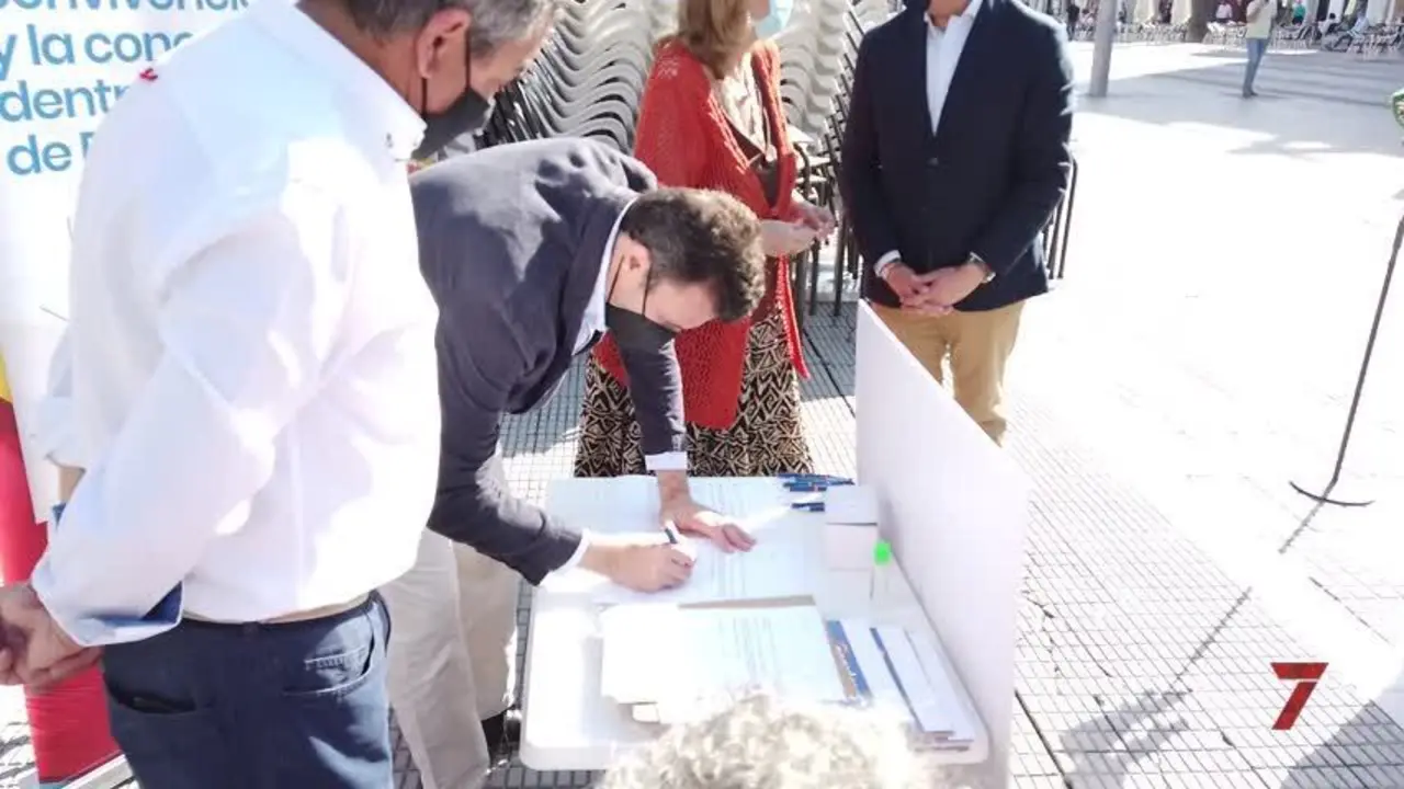 El PP isle&ntilde;o comienza a recoger firmas contra los indultos a los secesionistas del proc&eacute;s