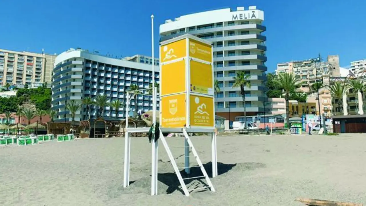 Torre de vigilancia en la playa de El Bajondillo. - PP Torremolinos