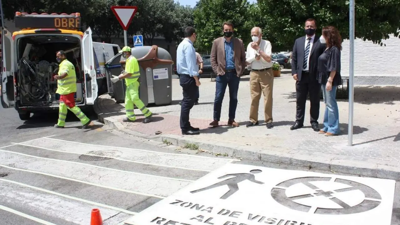 Trabajos de se&ntilde;alizaci&oacute;n en San Jer&oacute;nimo. - Ayuntamiento de Sevilla
